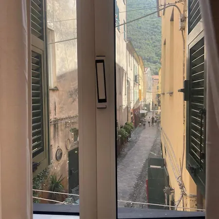 招待所 In Borgo 菲纳莱利古雷